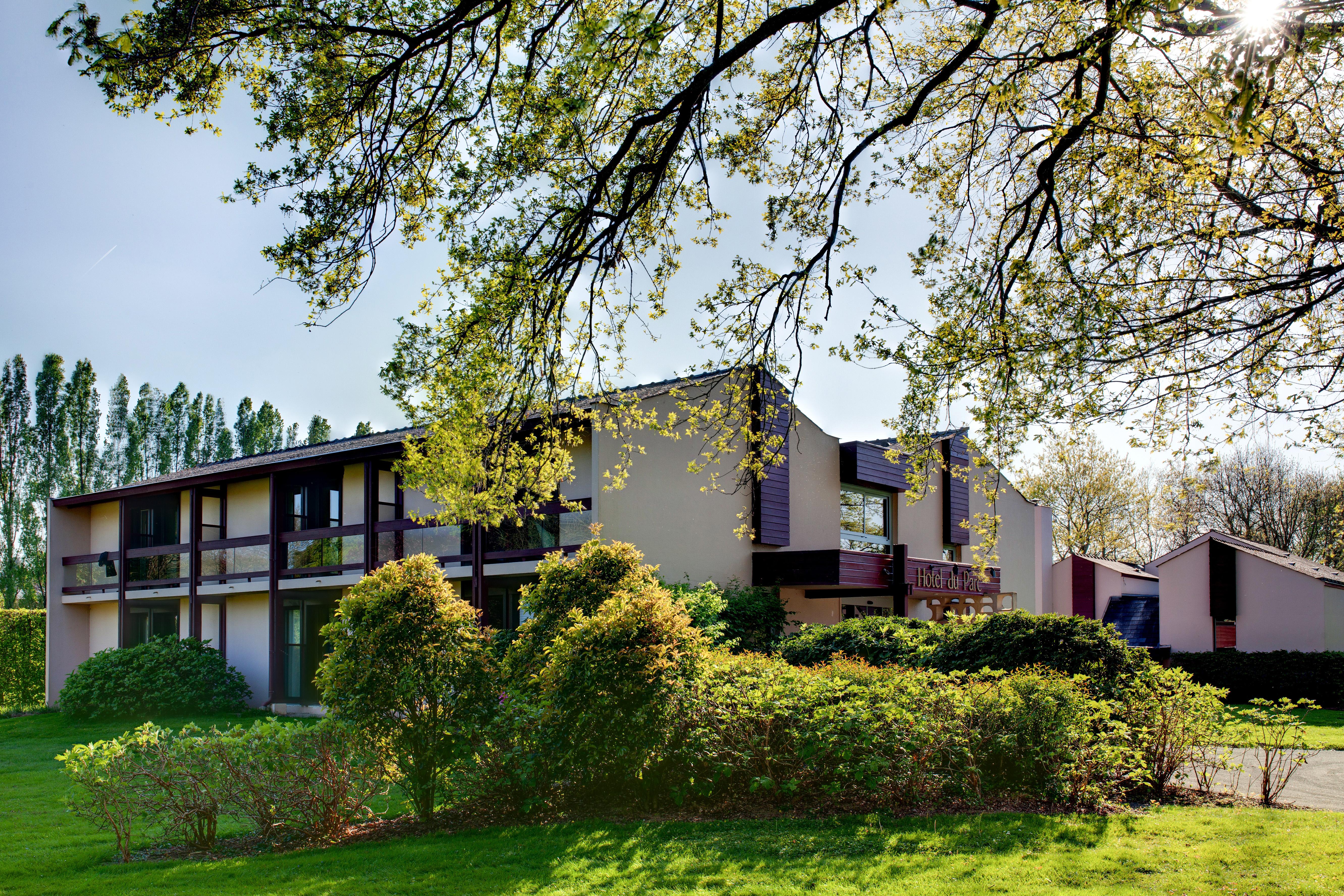 Logis Ar Milin Hotell Châteaubourg Exteriör bild